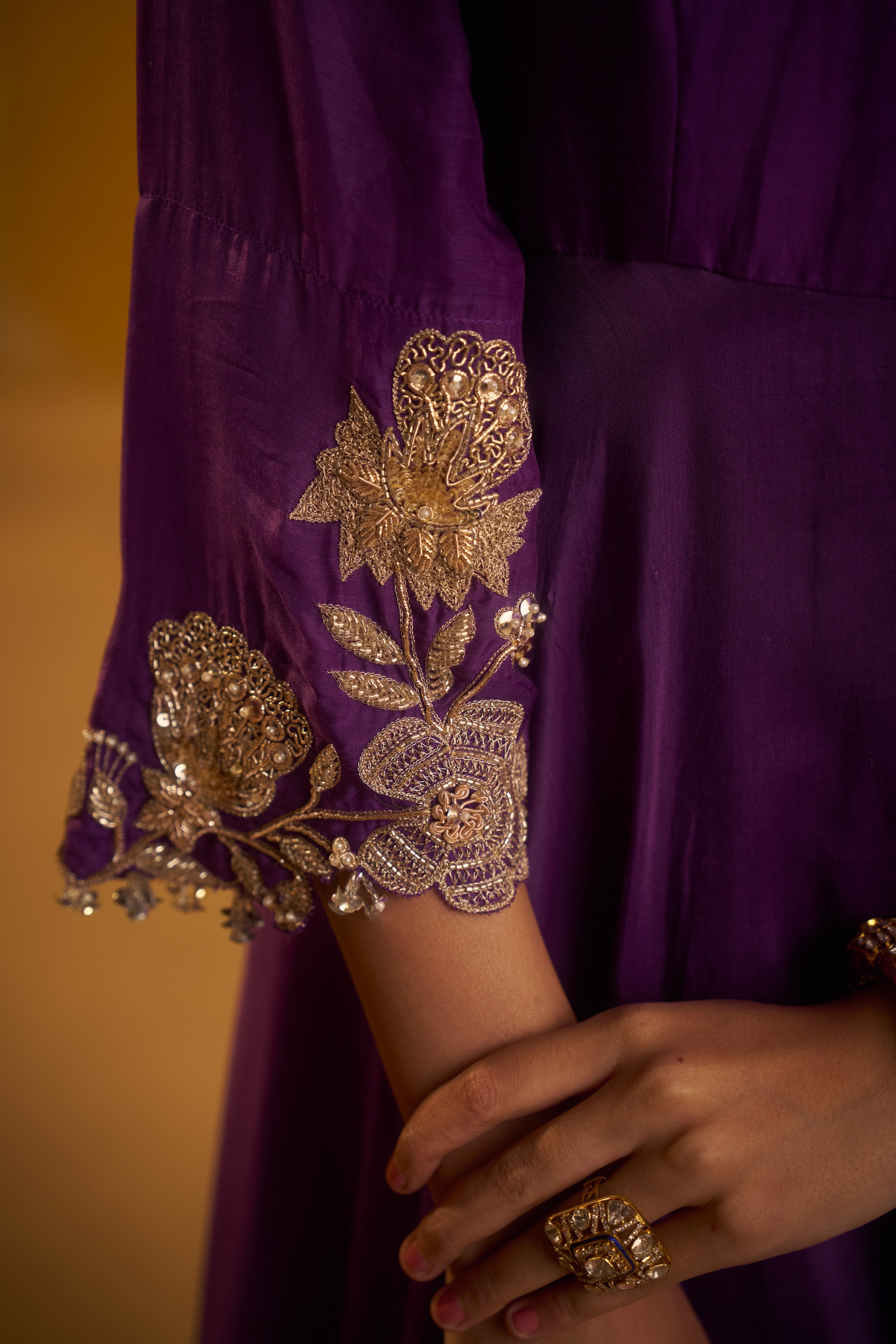Baithak anarkali
