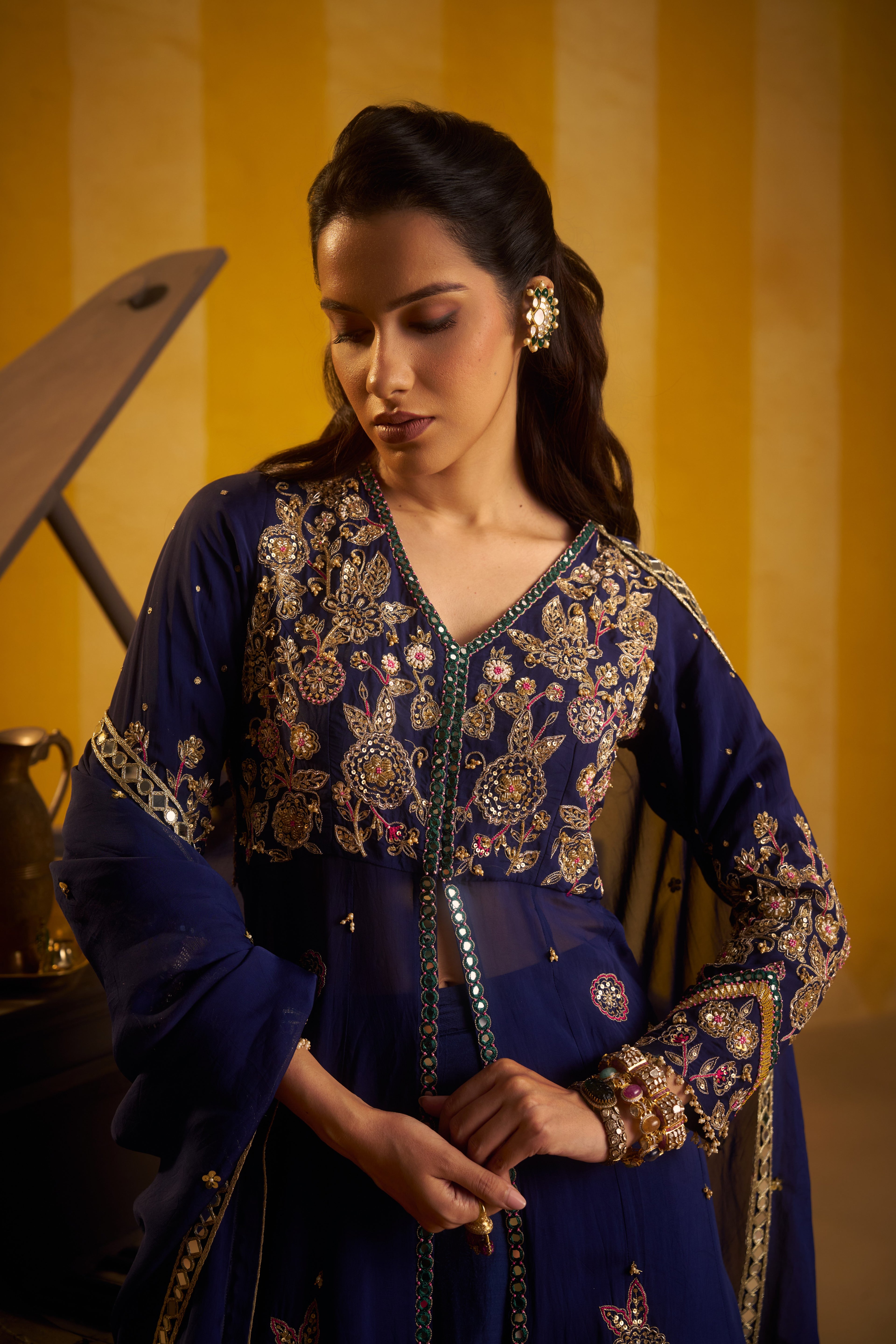 Roshanai set