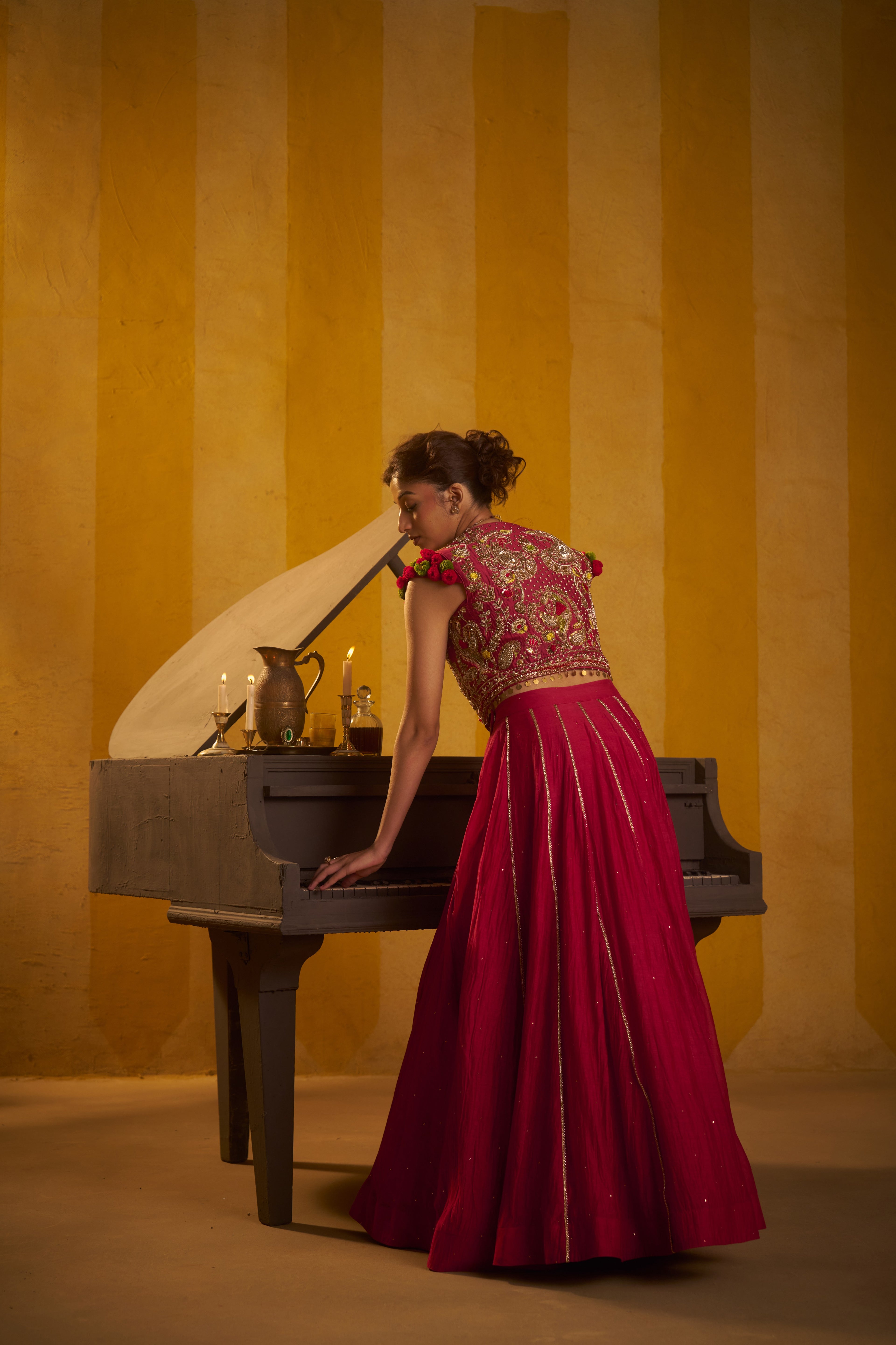 Gulaal lehenga set