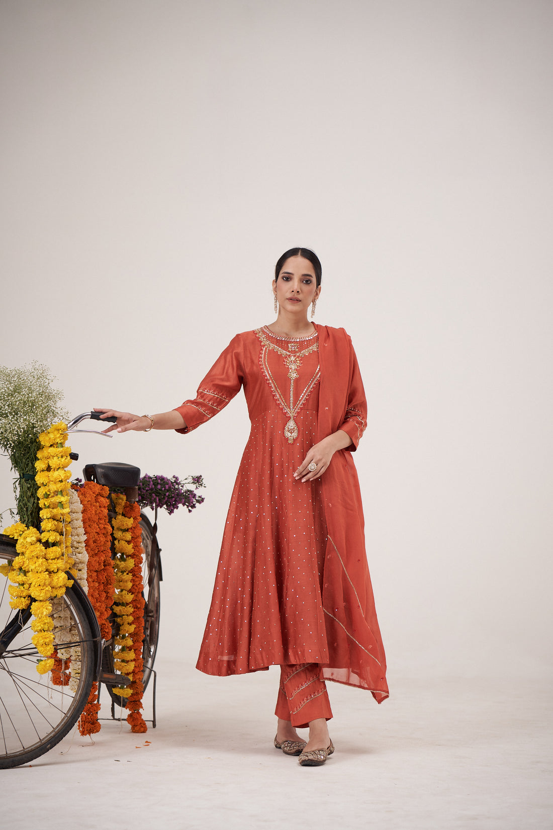 Kesariya Keri Anarkali