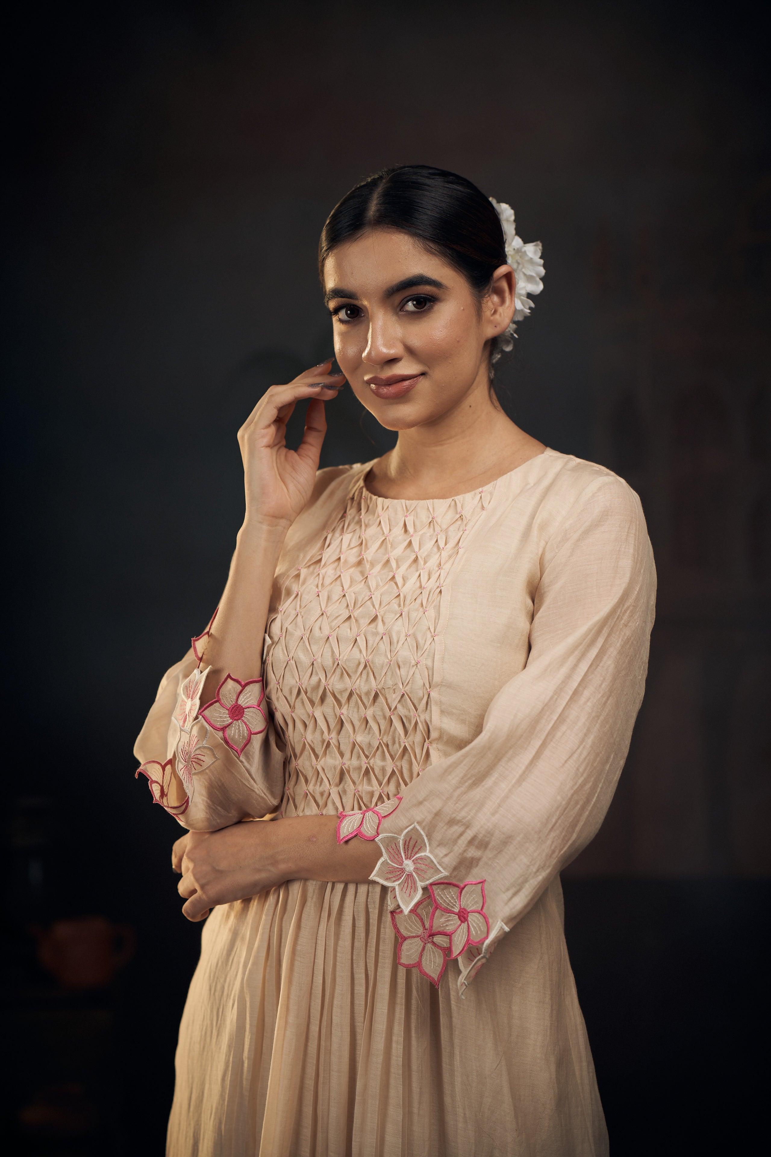 Hath-Kala Smocking kurta set