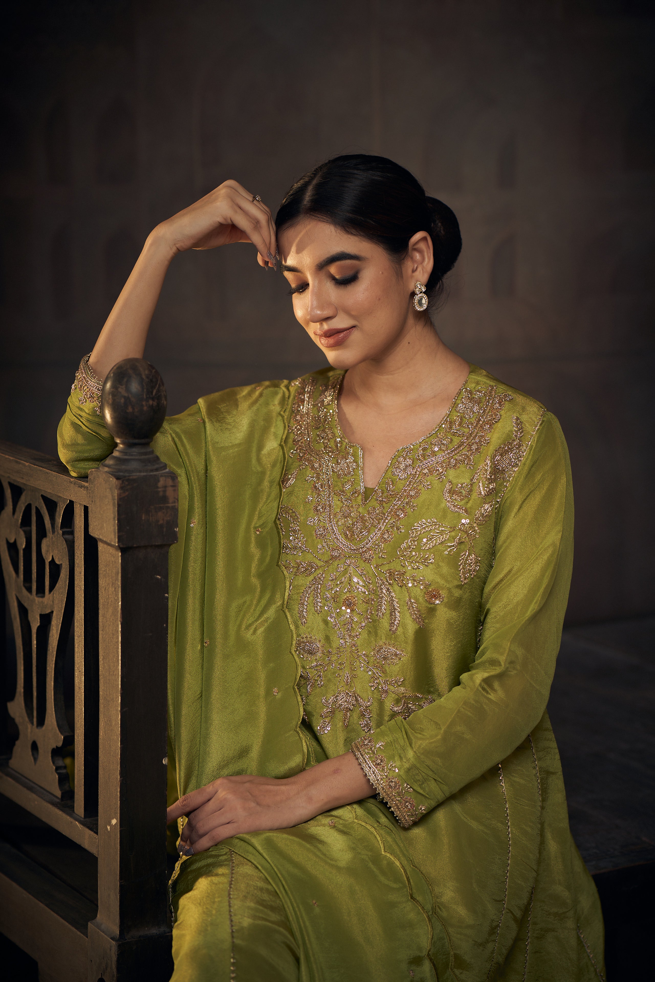 Nawabi Tisuue Kurta Set