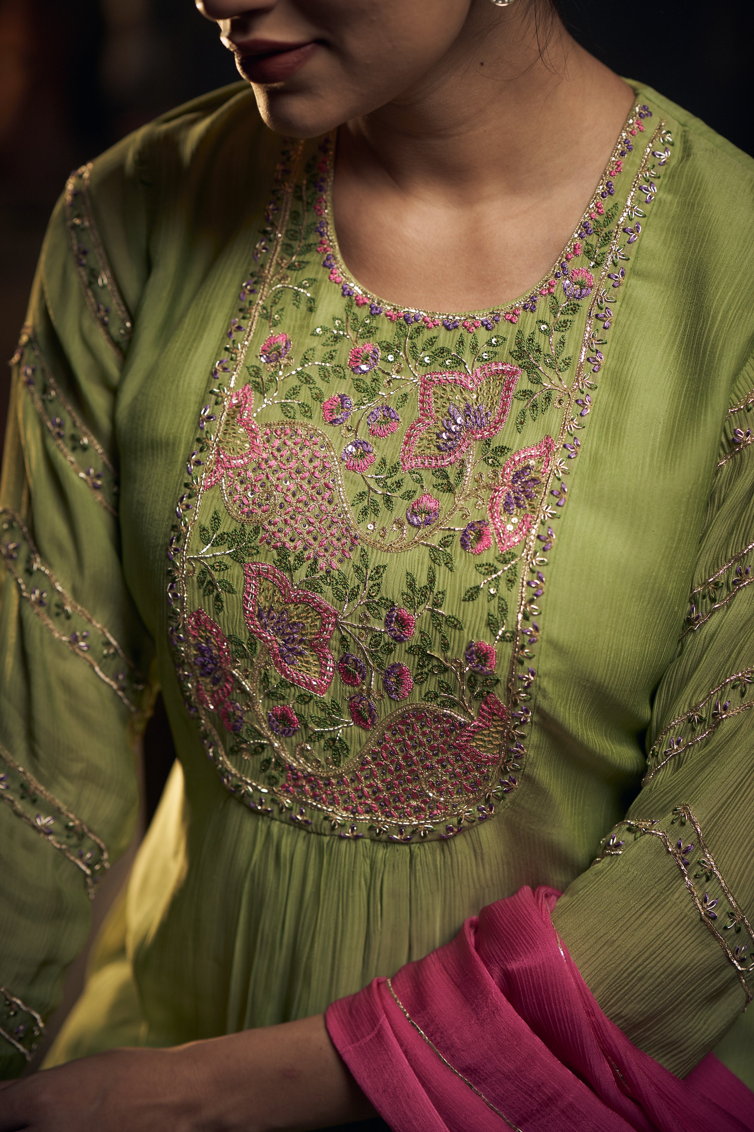 Sufiana Sharara sets