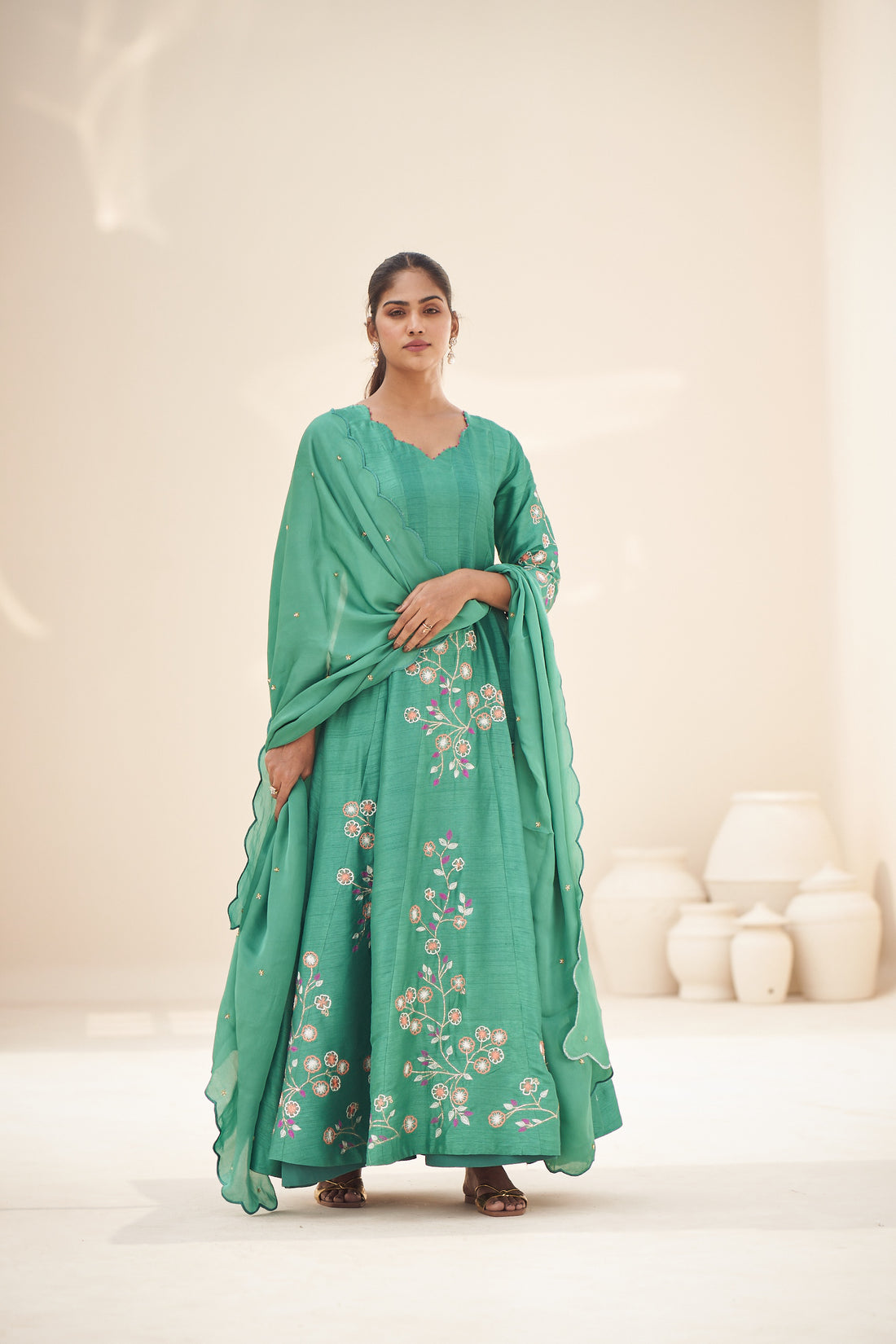 Vaadiya anarkali set