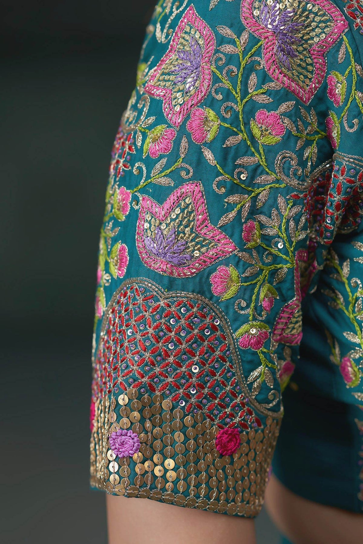 Hirika &amp; Dhruti Green Ghagra And Blouse Cotton Silk, Drape Embroidered Pre-draped Saree Set For Kids Online at Aza Fashions