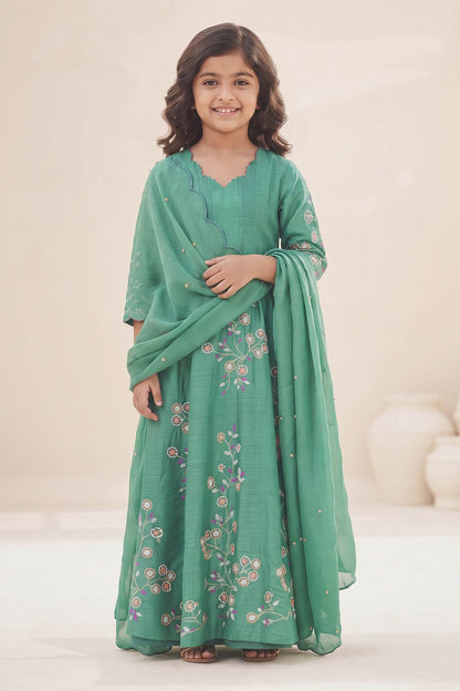Buy Hirika &amp; Dhruti Green Anarkali Silk, Dupatta Organza, Lining Crepe Hand Embroidered With For Kids at Aza Fashions