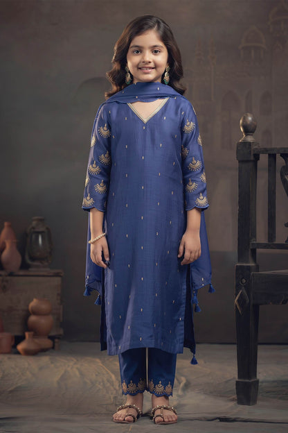 Buy Hirika &amp; Dhruti Blue Dupatta Organza, Kurta Silk Chanderi, Pant Embroidered Straight Set For Kids at Aza Fashions