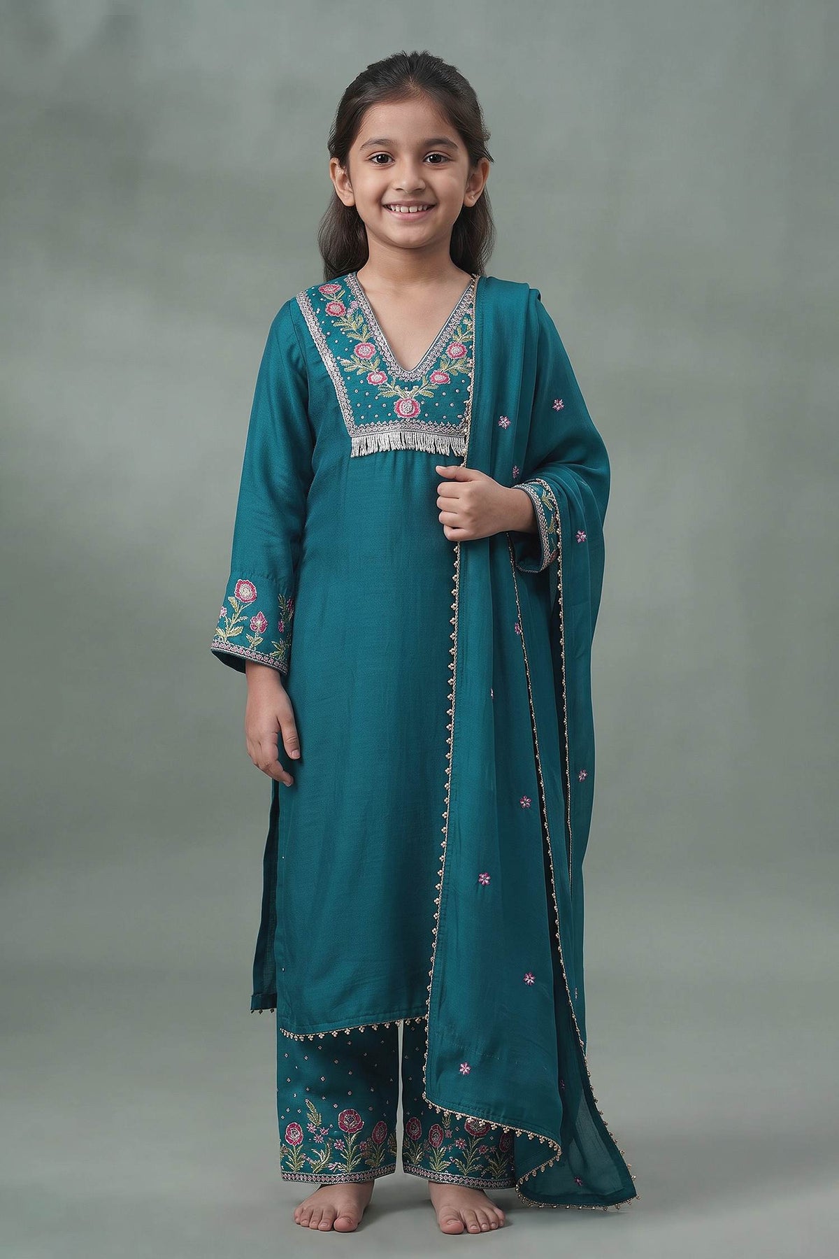 Hirika &amp; Dhruti Green Dupatta Organza , Kurta And Pant Monga Hand Embroidered Set For Kids