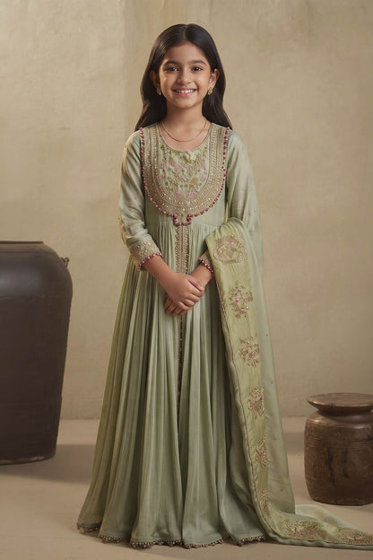 Hirika &amp; Dhruti Green Zardosi Tikki Embroidered Anarkali And Dupatta For Kids