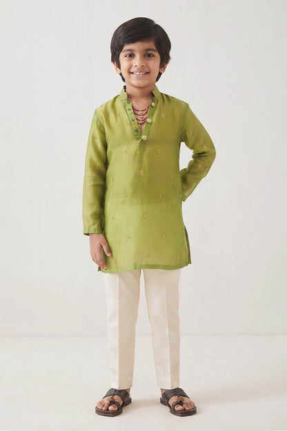 Buy Hirika &amp; Dhruti Green Embroidered Sheer Kurta And Pant Set For Kids at Aza Fashions