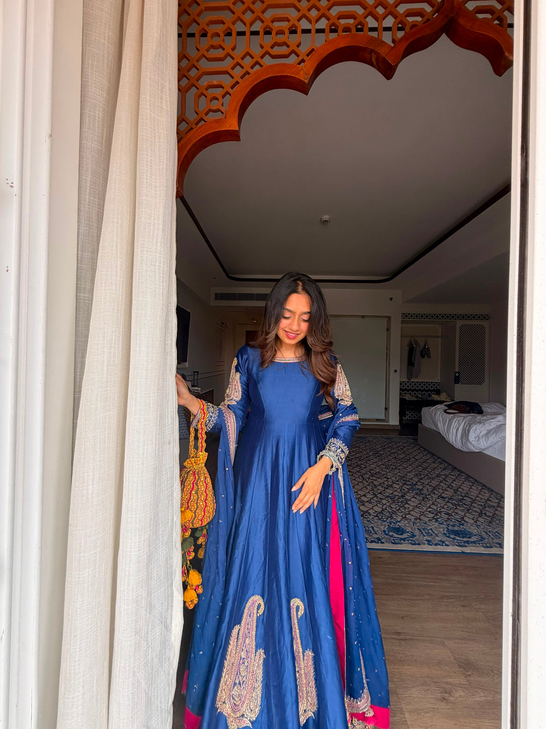Nilvarna Anarkali