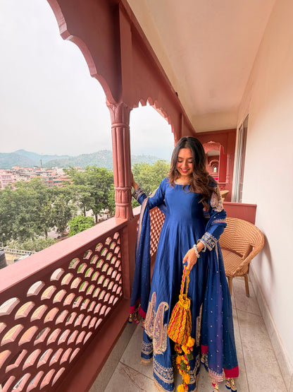 Nilvarna Anarkali
