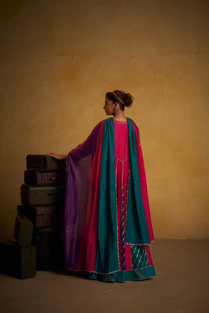 Ruhani Rang Anarakli