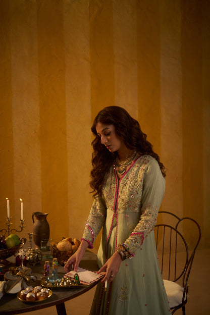 Meherbaan set