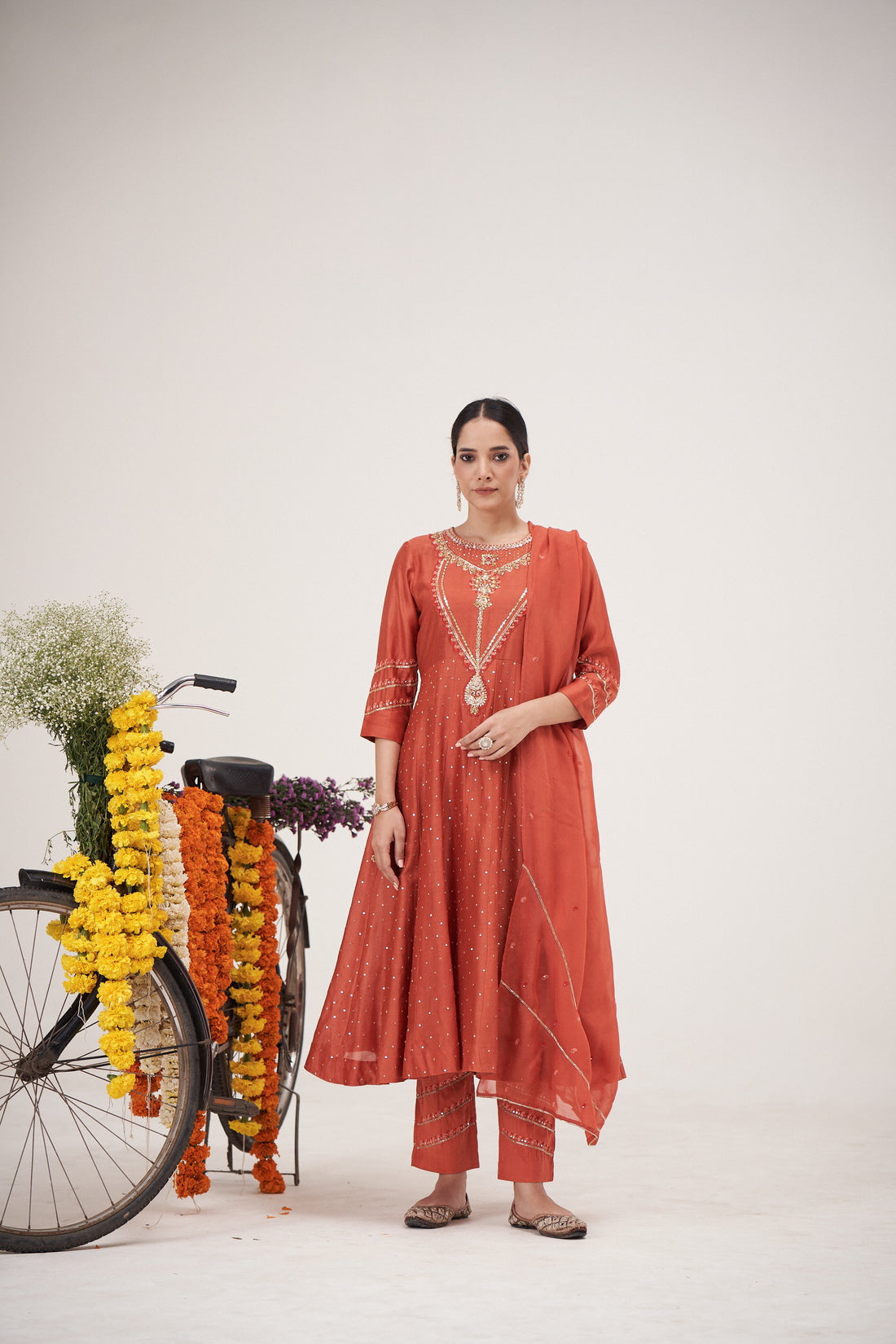 Kesariya Keri Anarkali