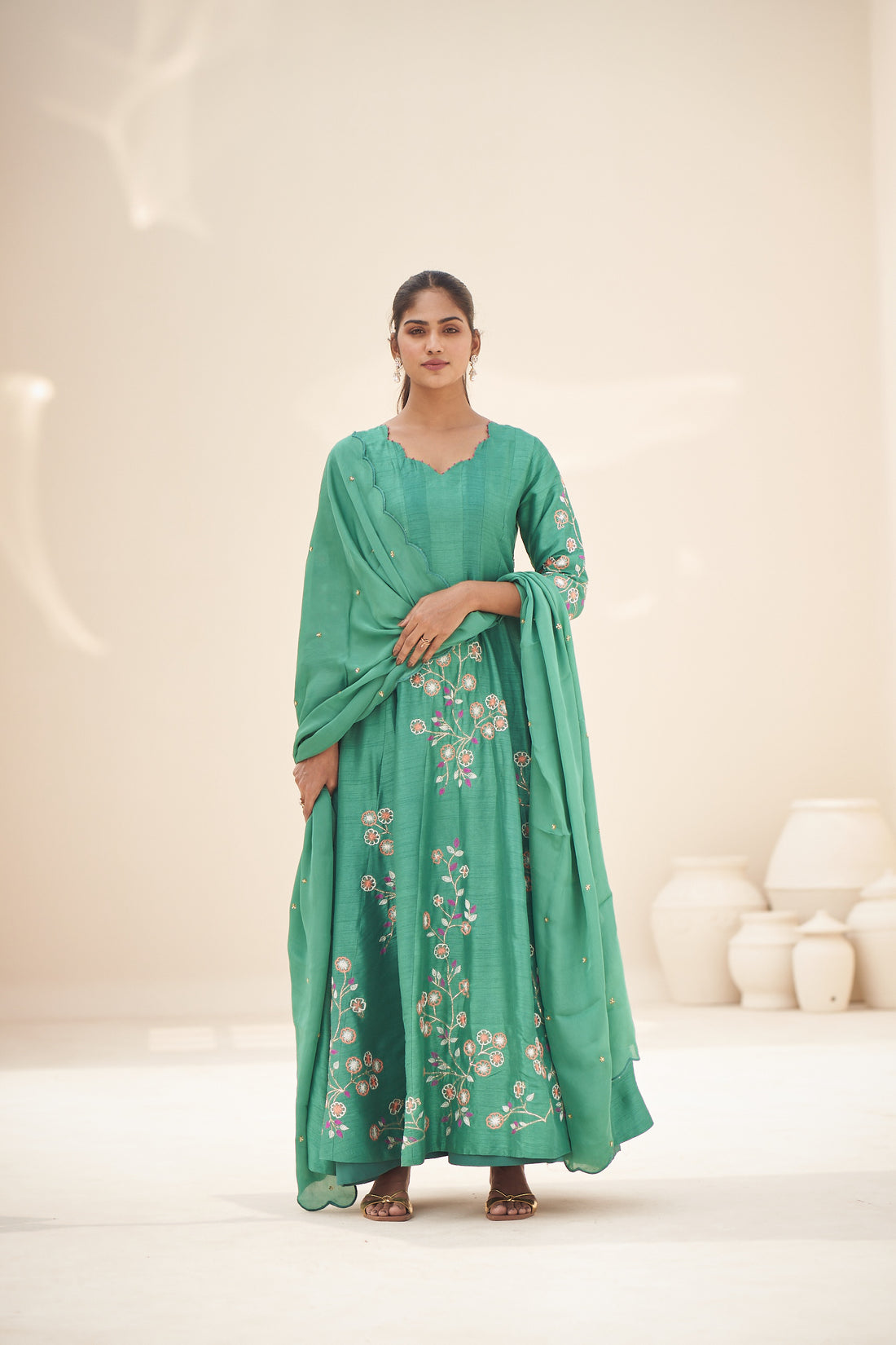 Vaadiya anarkali set